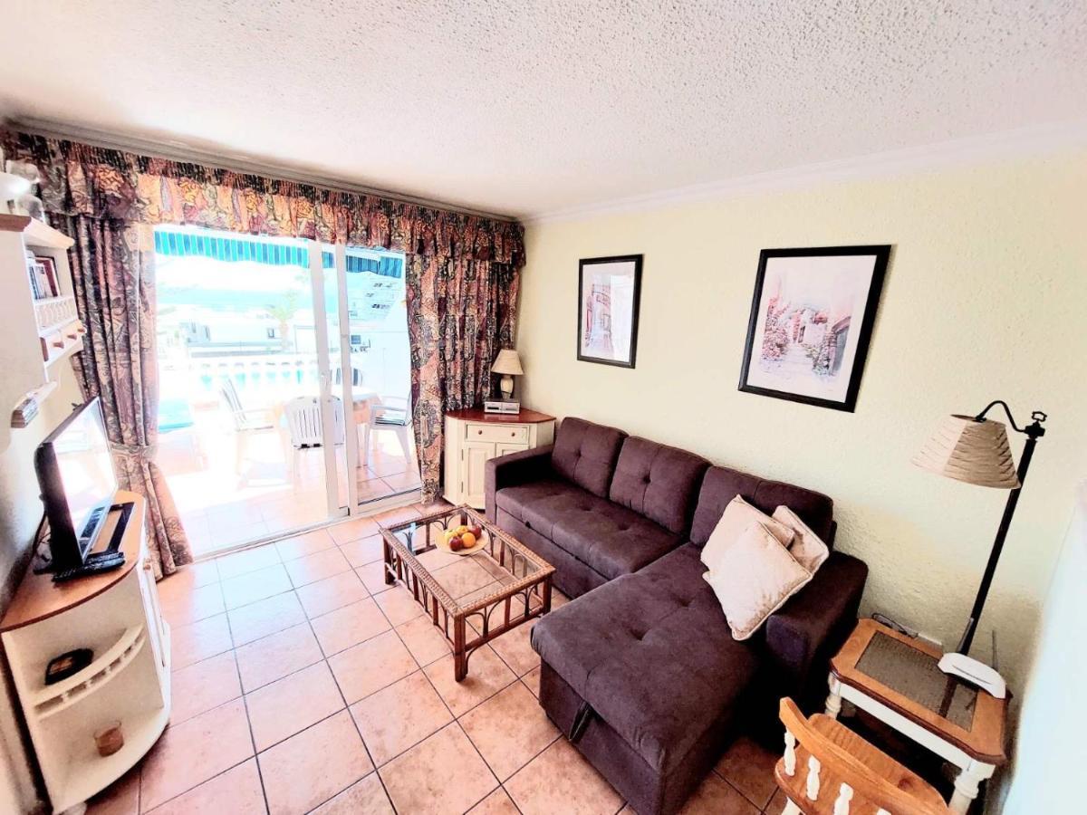 First Line Villa Floor Studio Apartment With Amazing Sea View Air Conditioned Just 50M From The Beach Costa Adeje  Exteriér fotografie