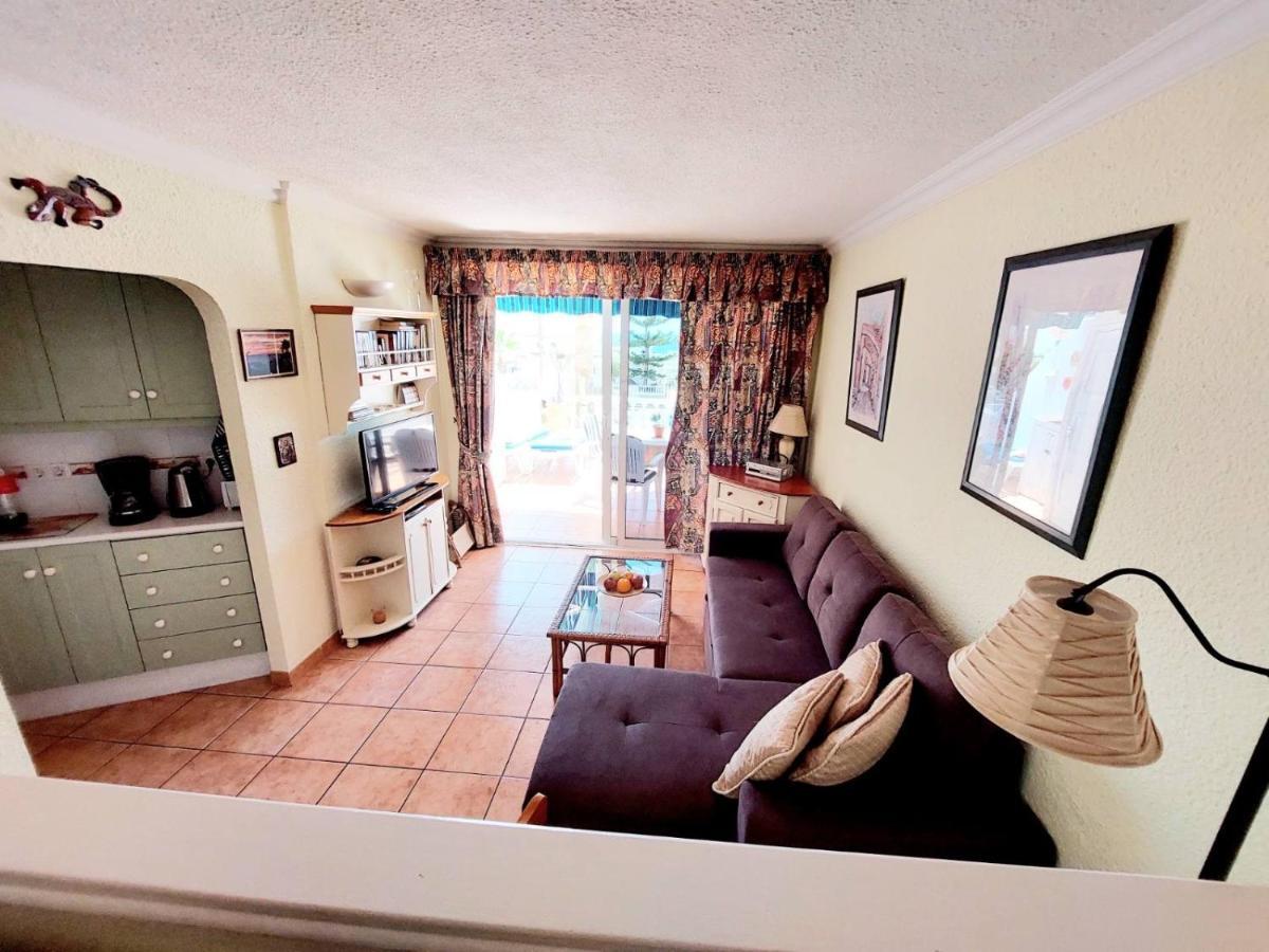First Line Villa Floor Studio Apartment With Amazing Sea View Air Conditioned Just 50M From The Beach Costa Adeje  Exteriér fotografie